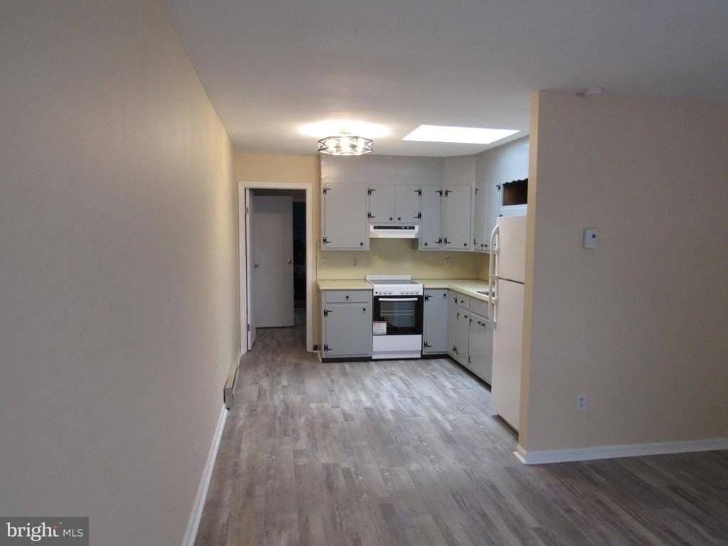 221 Sweinhart Rd - Photo 4 of 16