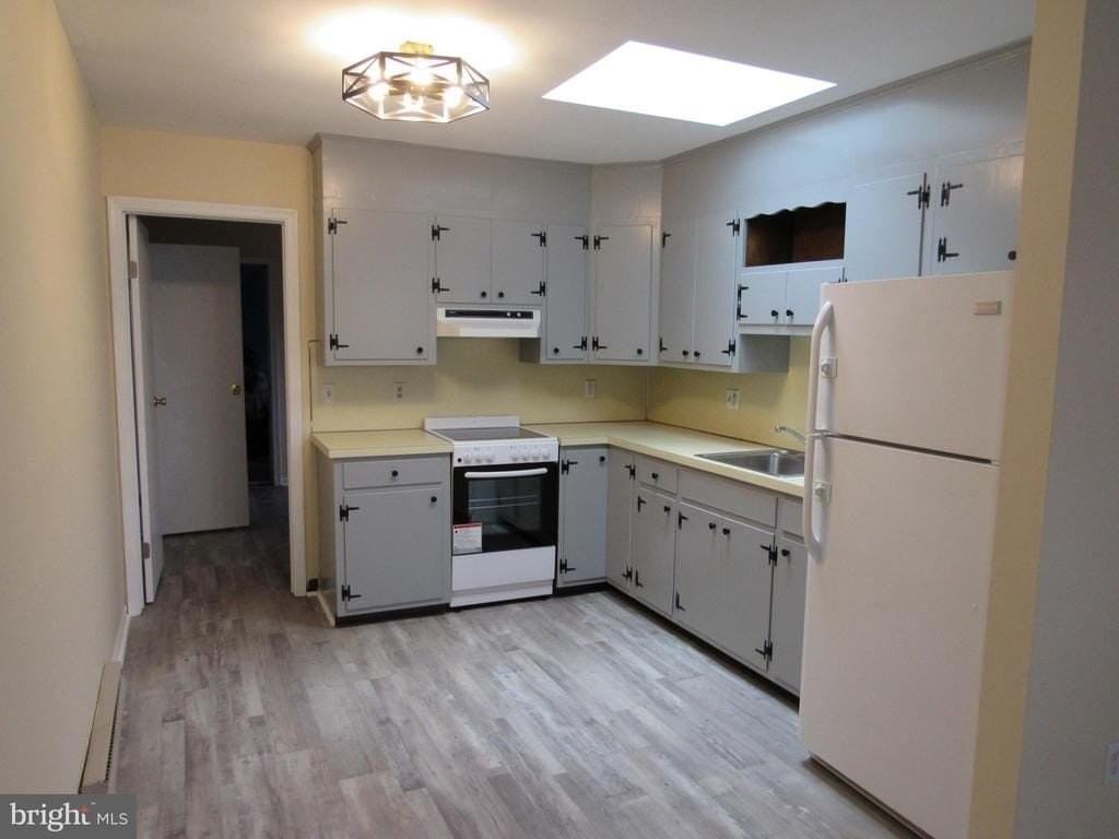 221 Sweinhart Rd - Photo 6 of 16