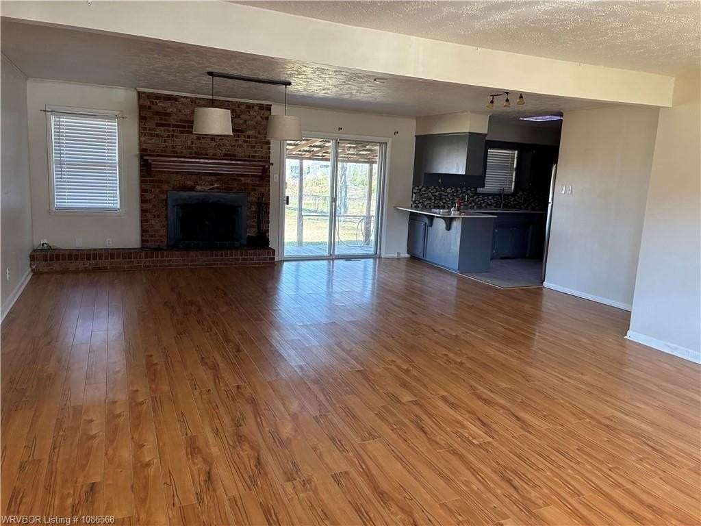 5611 Country Club Ave - Photo 3 of 29