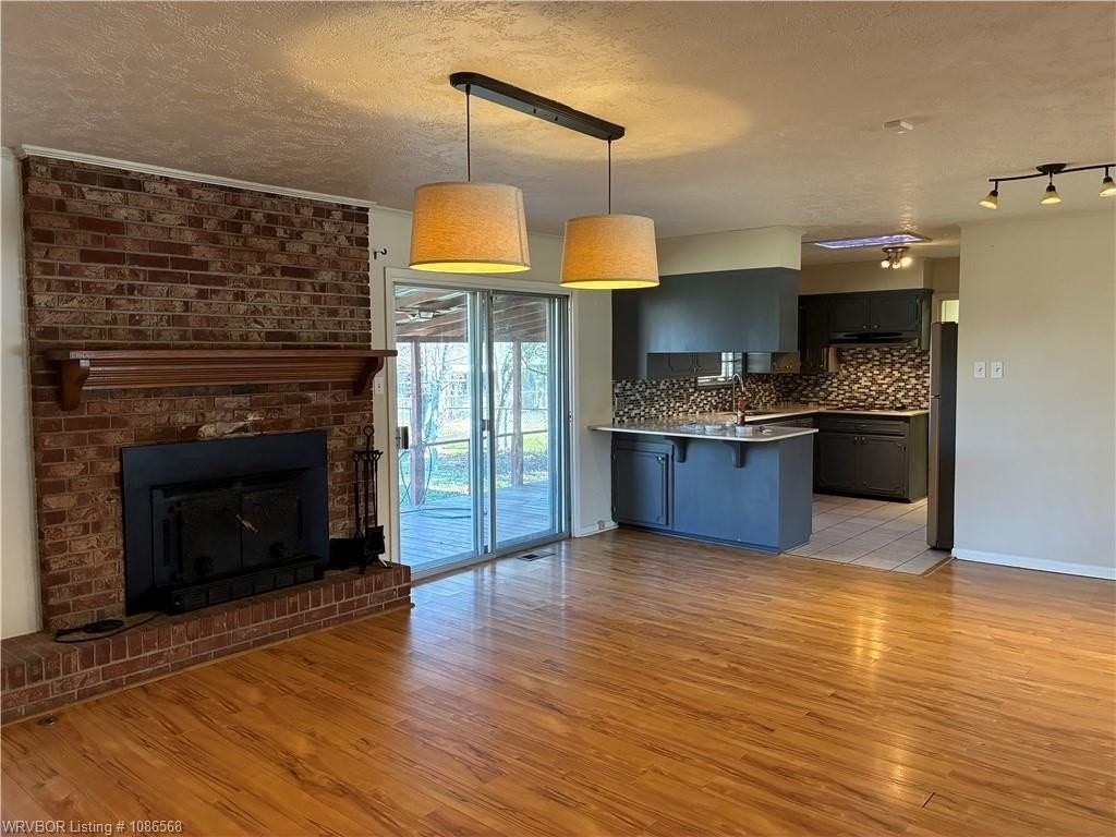 5611 Country Club Ave - Photo 4 of 29