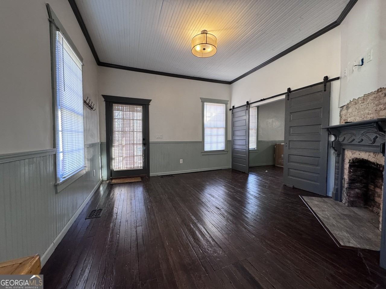 749 Cooper St Sw - Photo 4 of 21