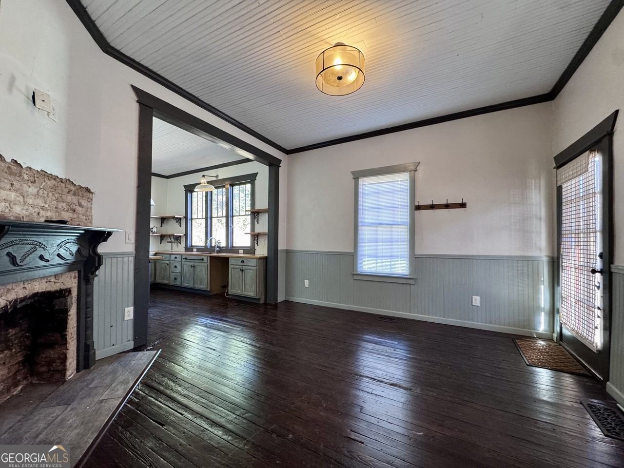 749 Cooper St Sw - Photo 5 of 21