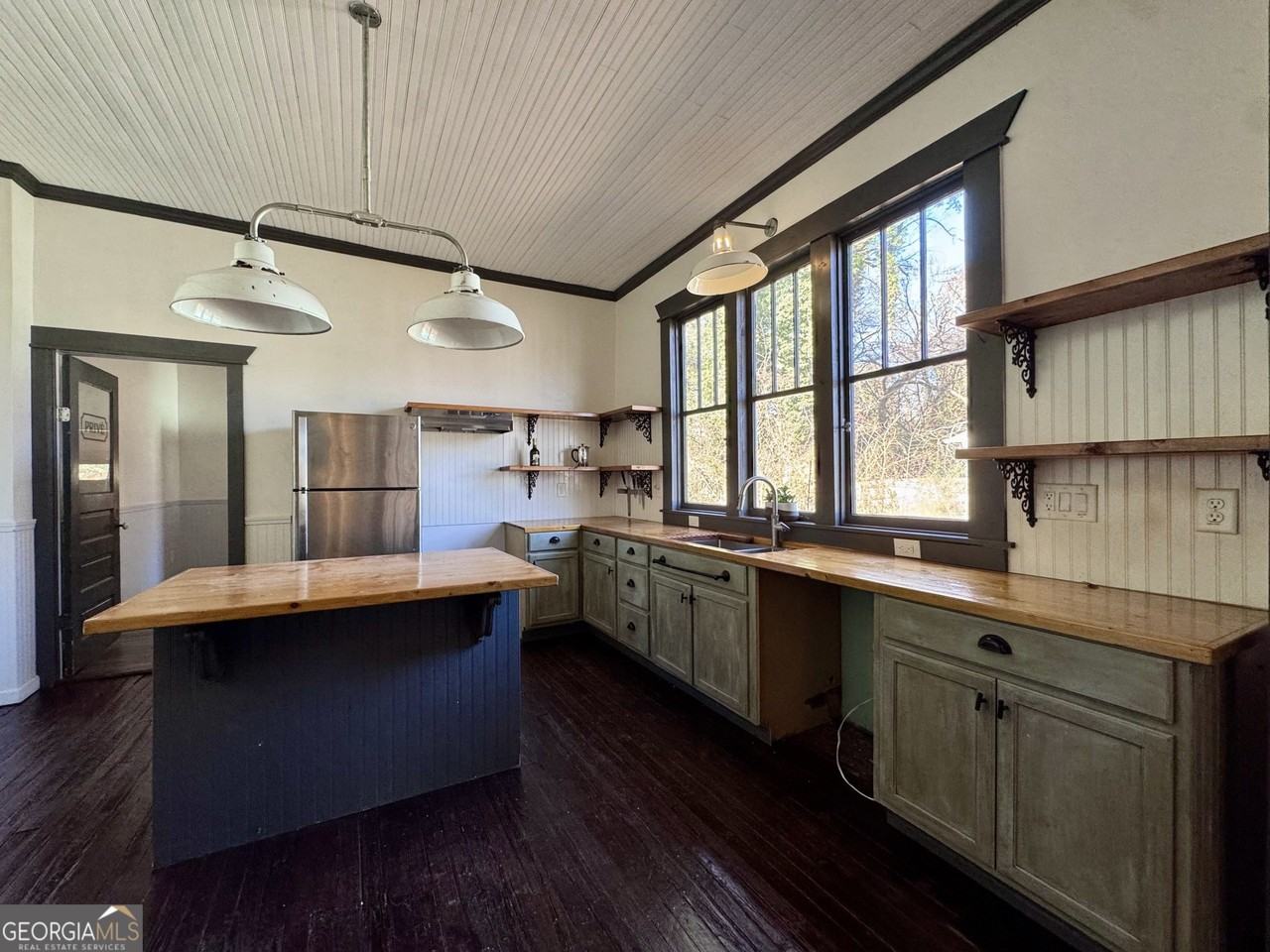 749 Cooper St Sw - Photo 6 of 21