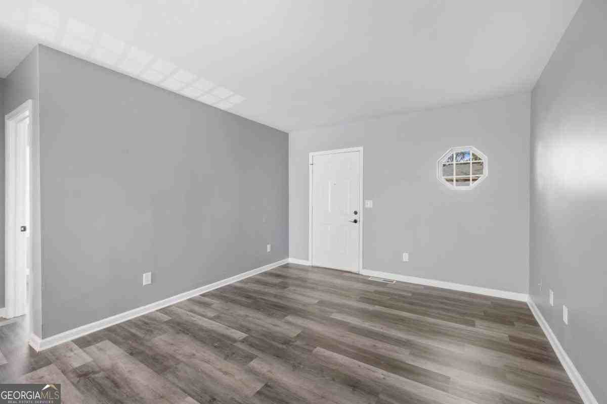 501 Pine Park St Unit E #E - Photo 5 of 24