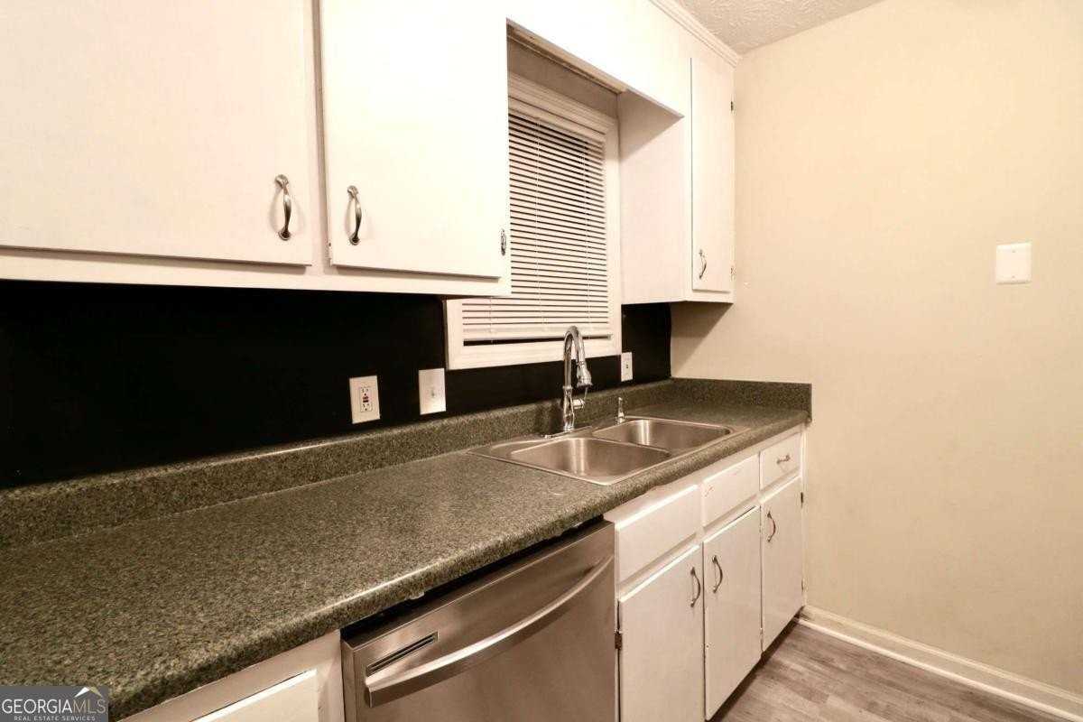 1007 New Lacy St Unit 7 #7 - Photo 6 of 18