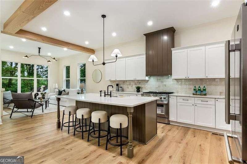 830 Gaston St Sw - Photo 7 of 45