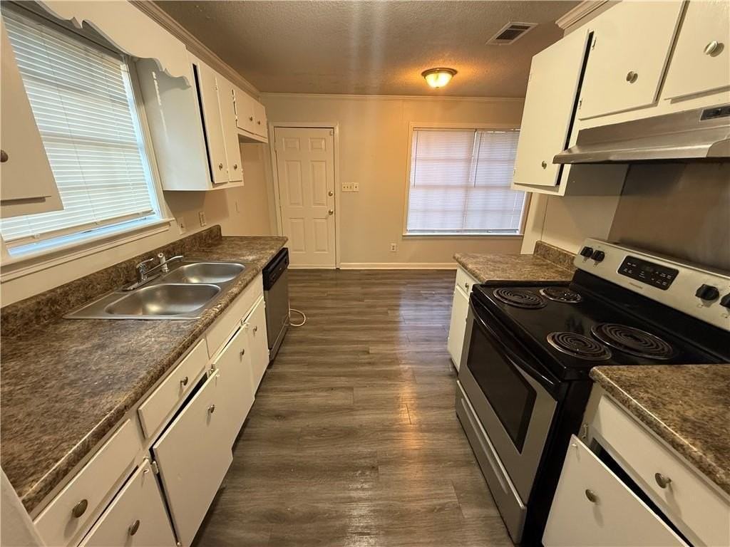 532 Woodlore Dr - Photo 4 of 13