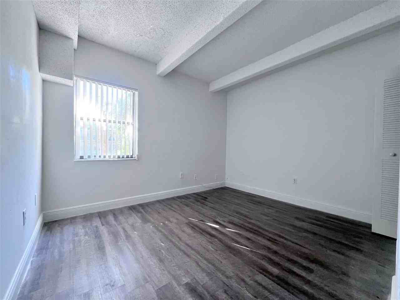 2580 Nw 56th Ave #750-502 - Photo 5 of 8