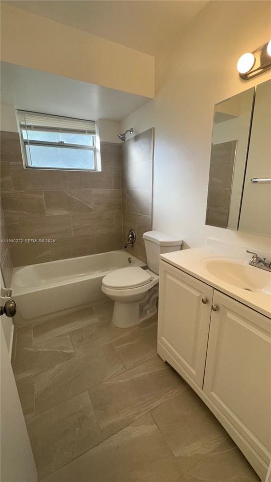 6114 Sw 31st St #1 - Photo 2 of 8