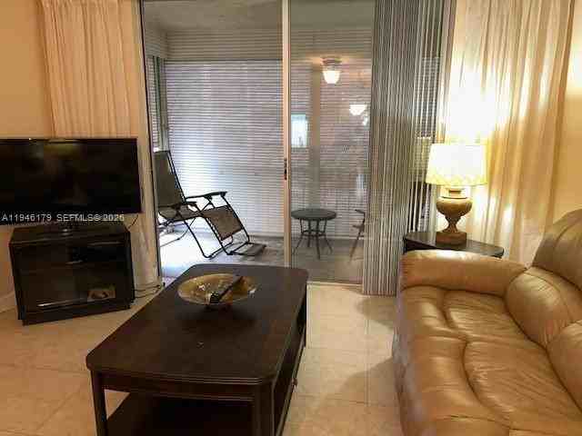 311 S Hollybrook Dr #202 - Photo 5 of 8