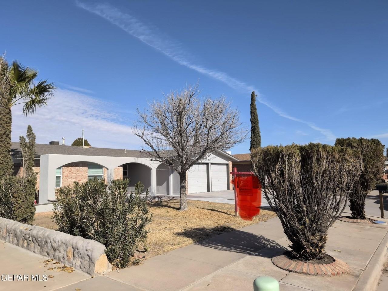 11163 Wharf Cove Dr - Photo 2 of 19