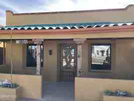 featured image of 3614 E Missouri Ave