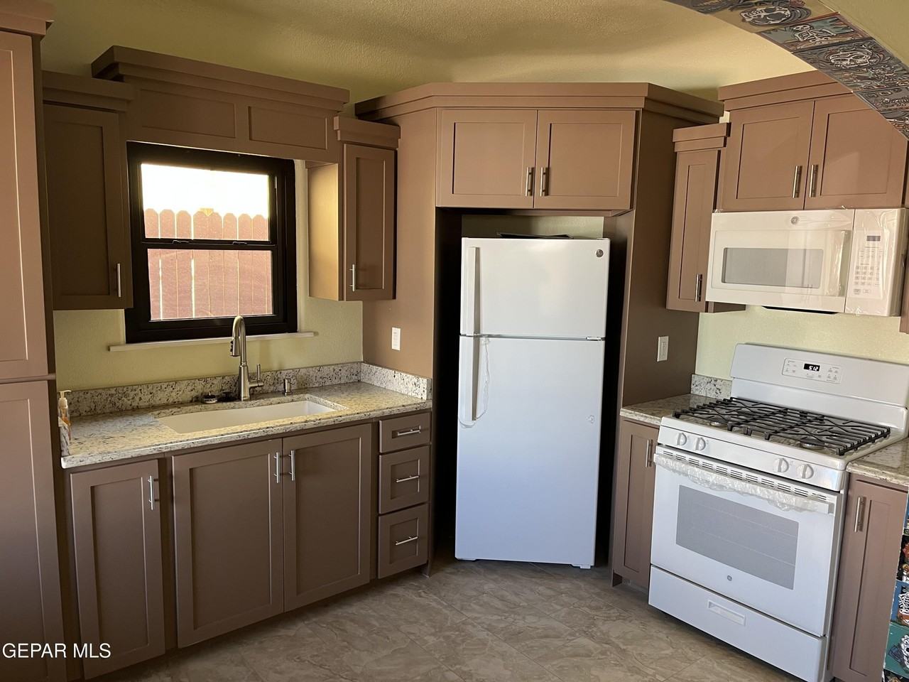 3614 E Missouri Ave - Photo 7 of 15