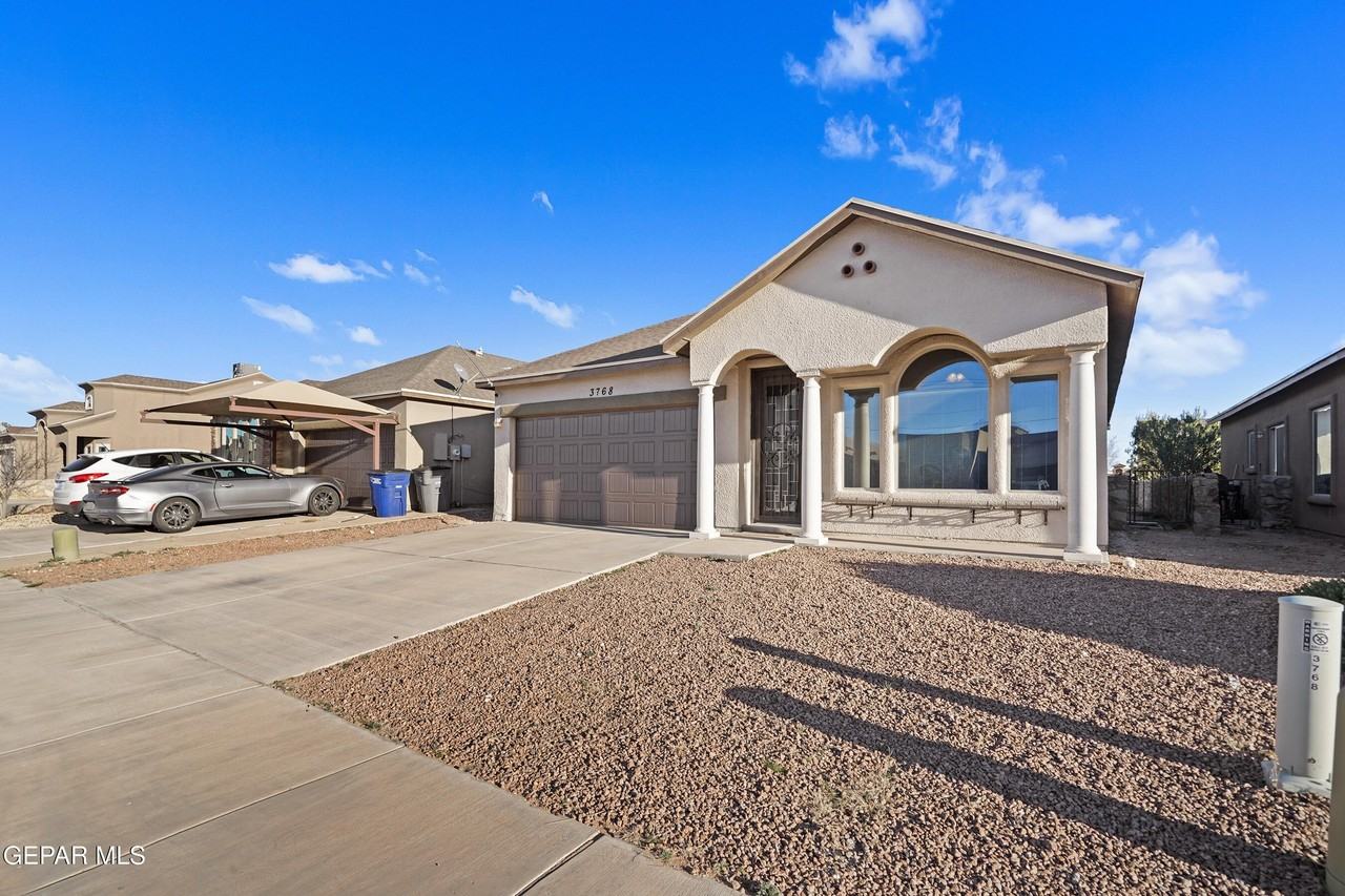 3768 Loma Adriana Dr - Photo 3 of 32