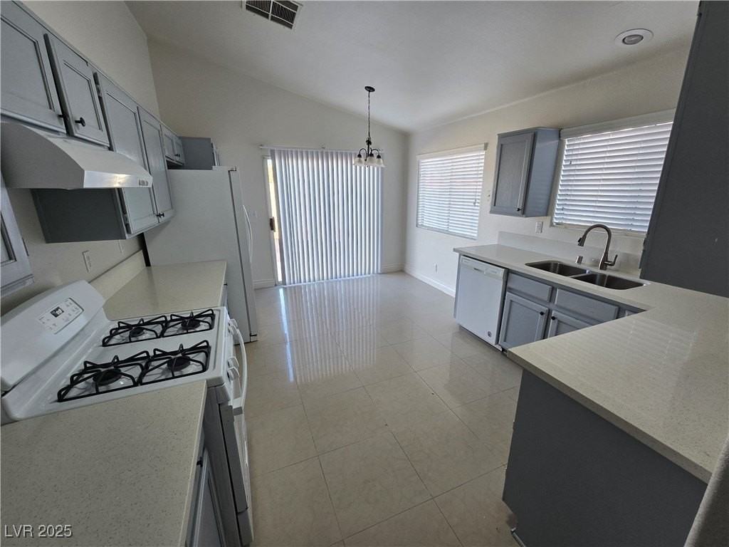 2324 High Uintas Dr - Photo 3 of 22