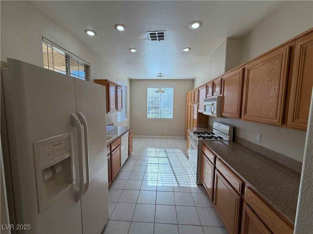 1392 Baja Grande Ave - Photo 4 of 22