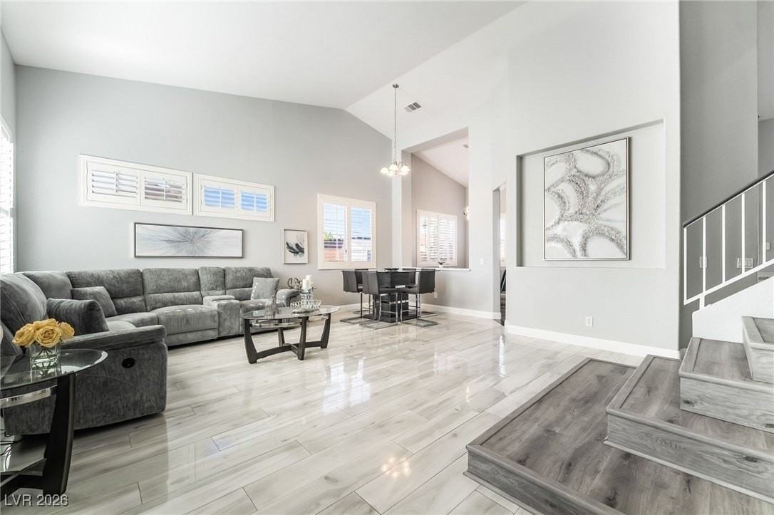 2076 E Wigwam Ave - Photo 5 of 50