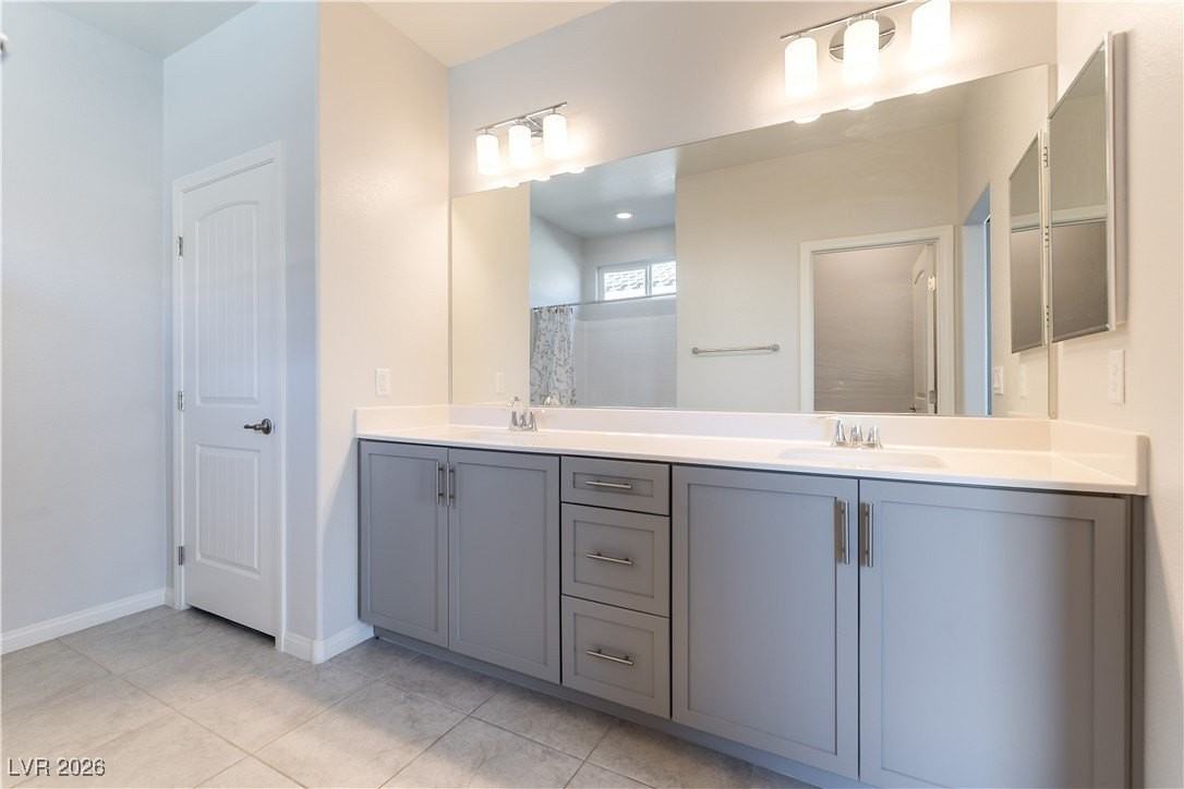 747 N Water St - Photo 6 of 10