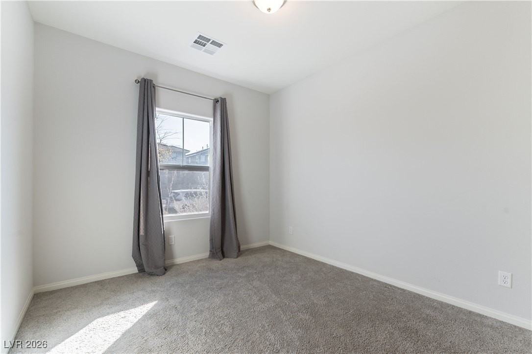 747 N Water St - Photo 7 of 10