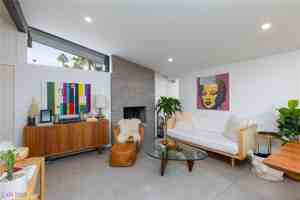 featured image of 1607 Pawnee Dr