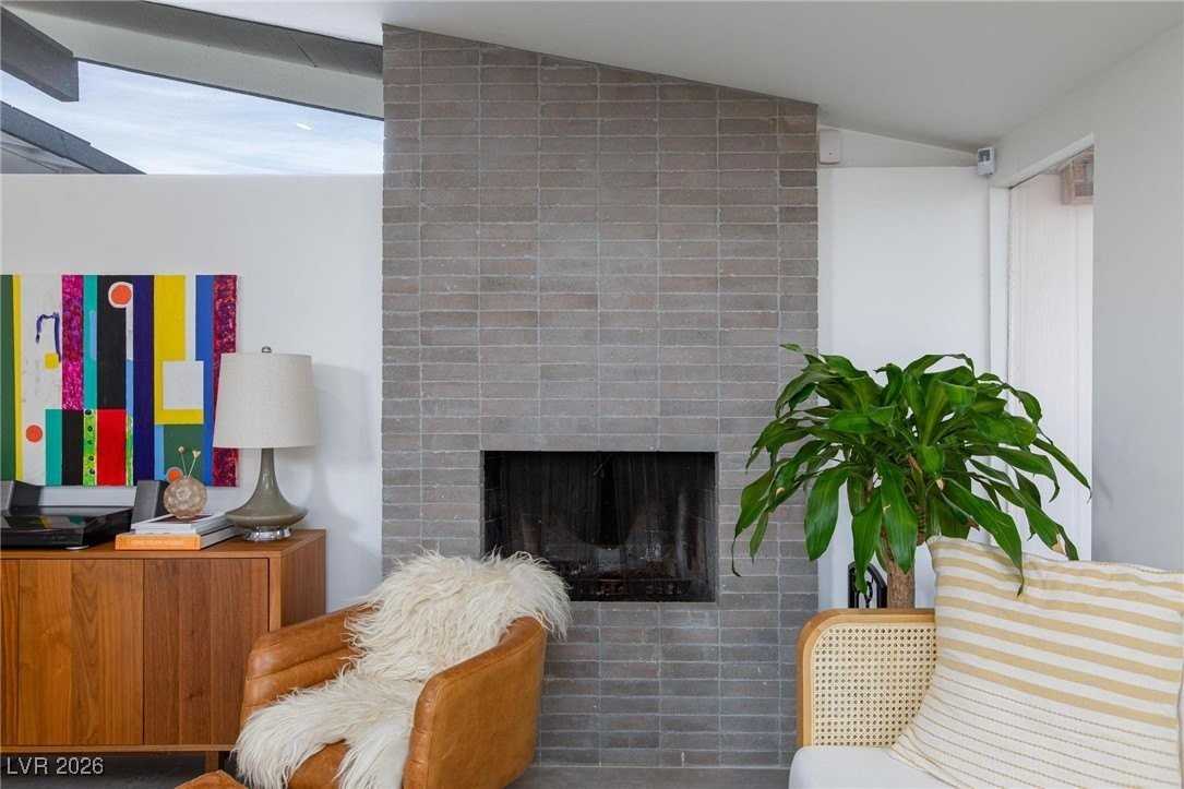 1607 Pawnee Dr - Photo 7 of 33