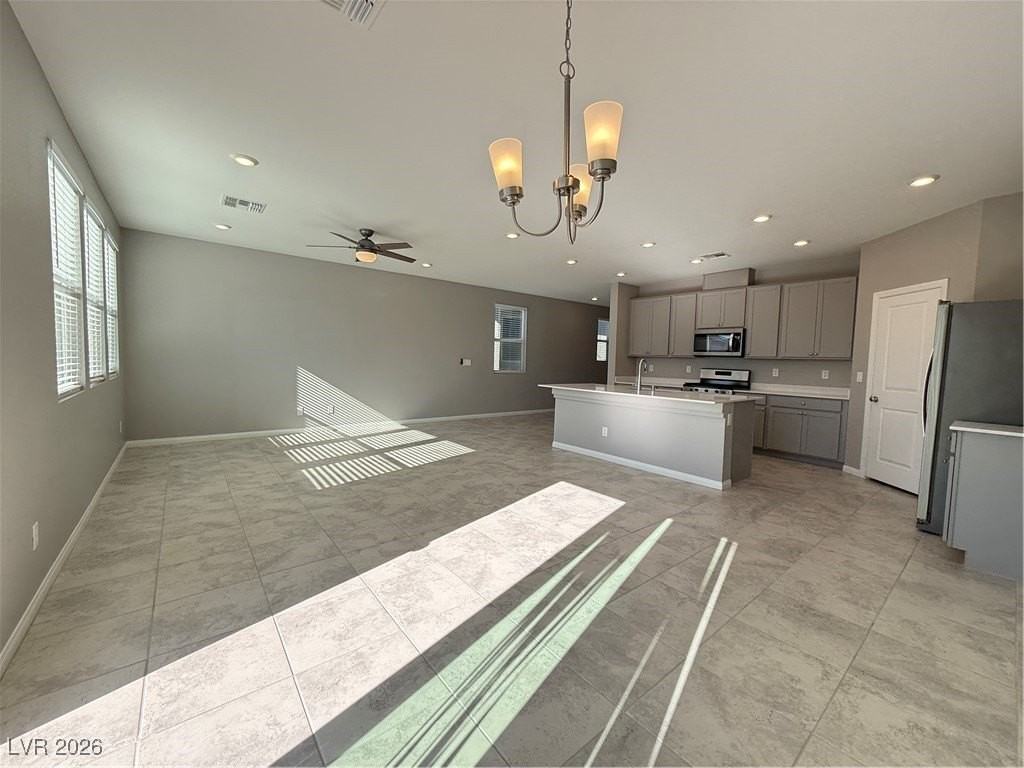 9745 Cannington Cliffs Ave - Photo 5 of 34