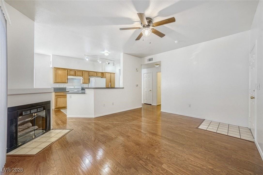 2116 Calville St #102 - Photo 4 of 22