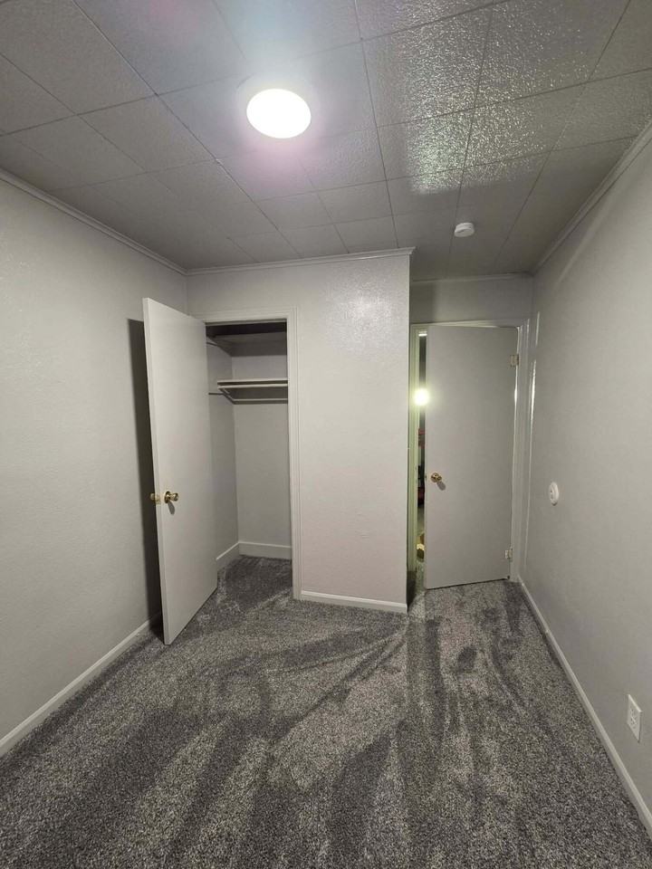 118 W Harris St - Photo 7 of 10