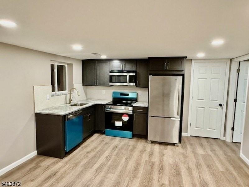 264 Girard Ave #A - Photo 2 of 9