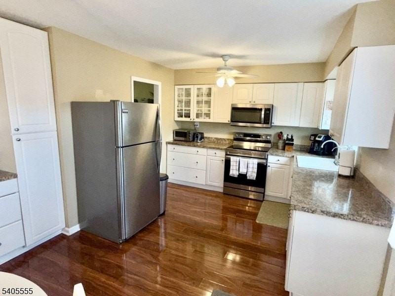 203 Columbia Cmn - Photo 3 of 10