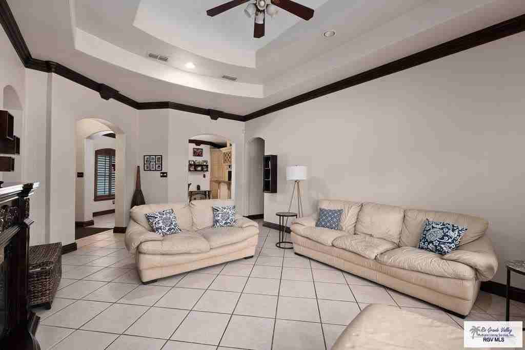 6037 Diamondback - Photo 5 of 19