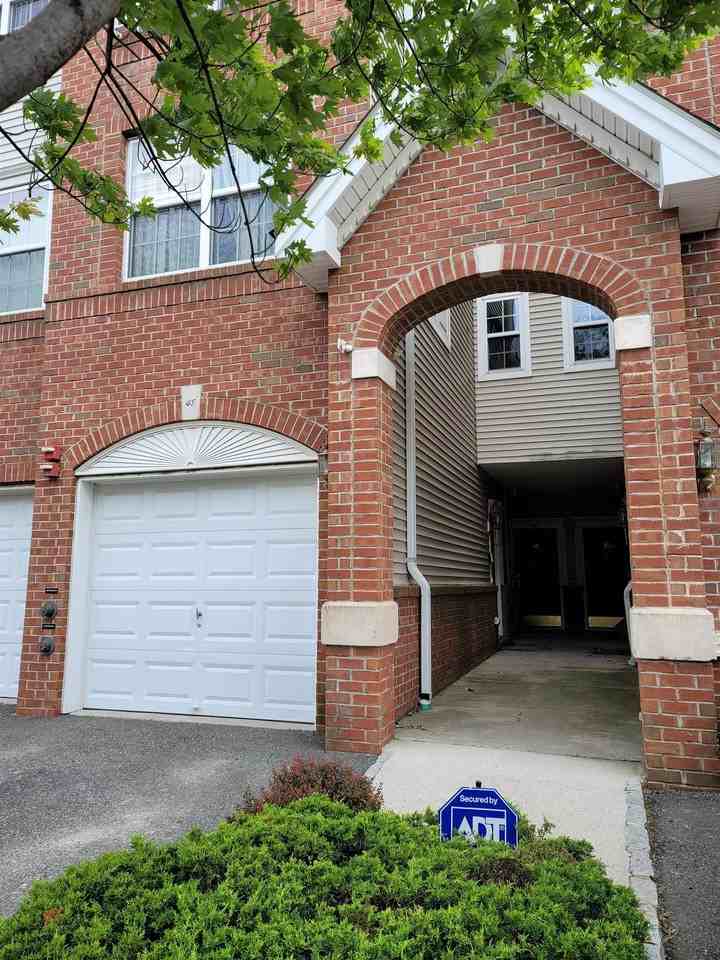 88 Lyon Ct - Photo 2 of 34