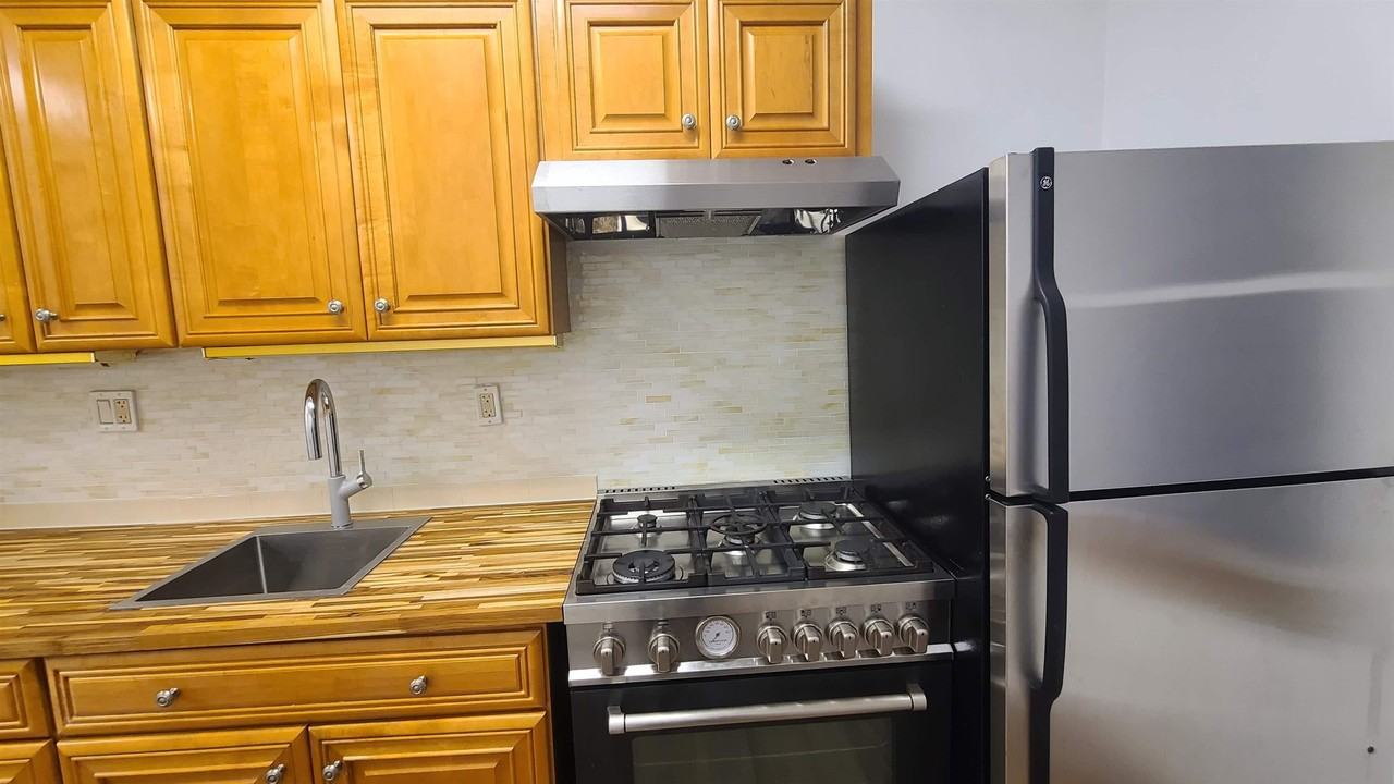 15 Hopkins Ave #5 - Photo 2 of 14