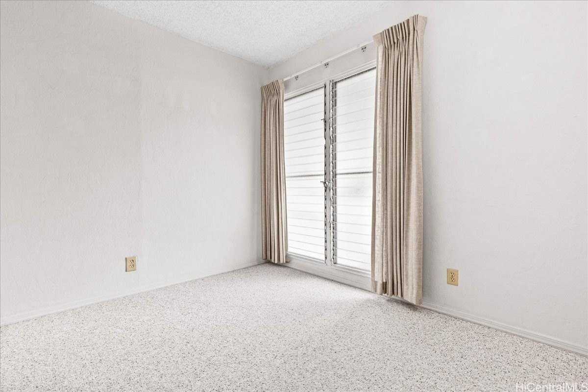 1211 Kuokoa St - Photo 7 of 25