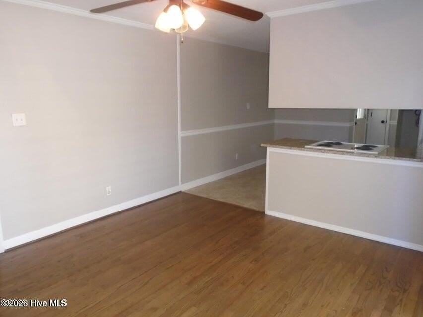 1209 Logan Ct - Photo 5 of 10