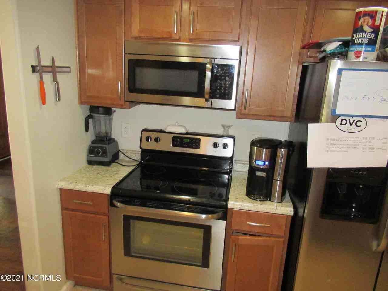 203 Bracken Pl - Photo 6 of 14