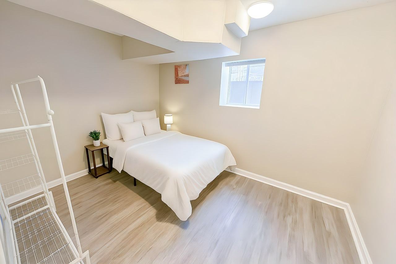 Oakcliff Ct Nw - Photo 3 of 5