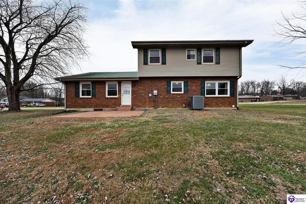 611 Harvard Dr - Photo 6 of 35