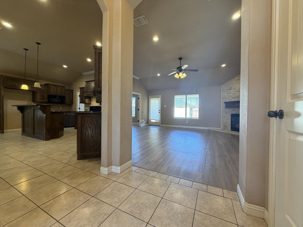 5508 104th St - Photo 3 of 38