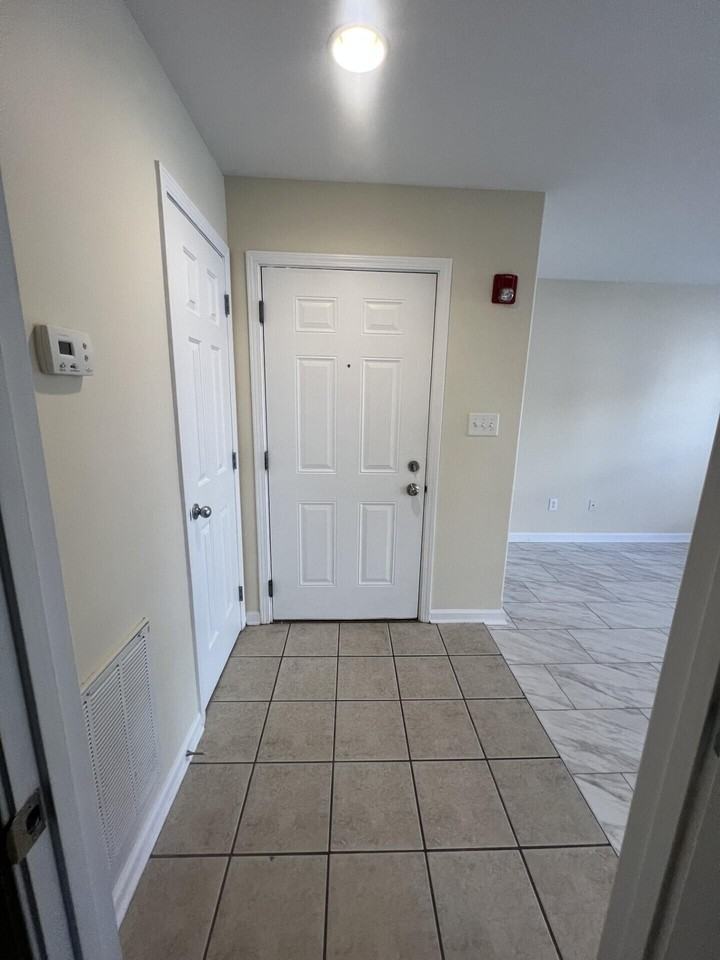 857 Malabu Dr Apt 8100 #8100 - Photo 2 of 35