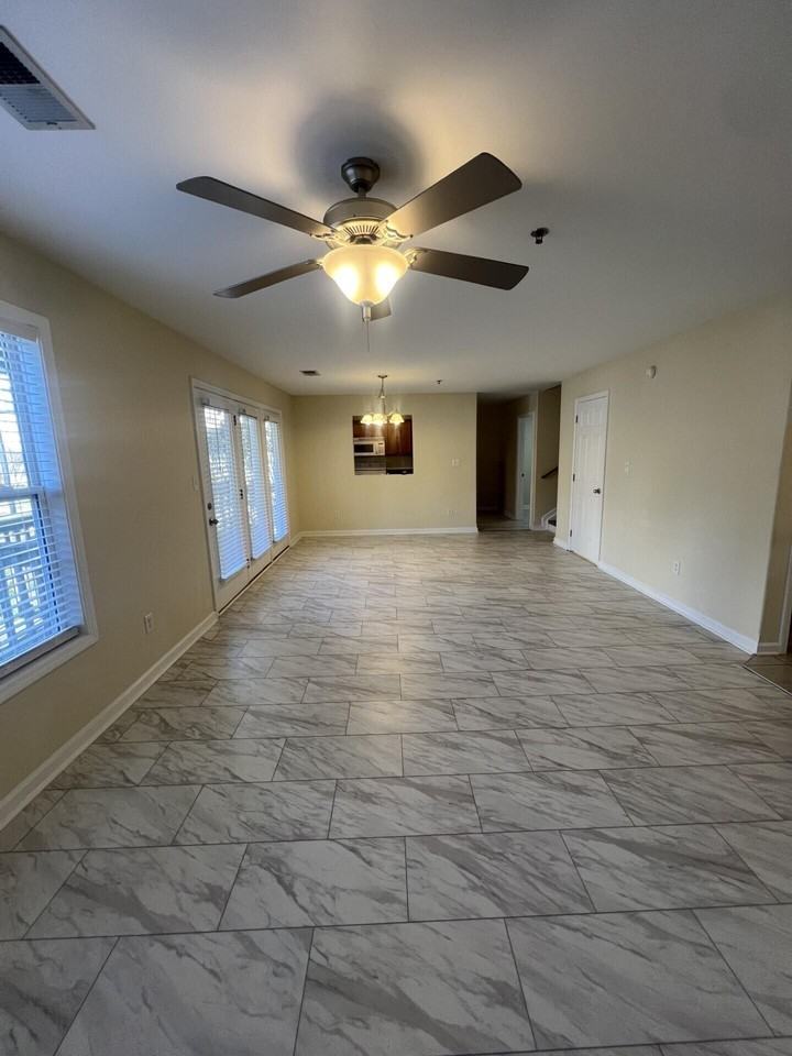 857 Malabu Dr Apt 8100 #8100 - Photo 4 of 35