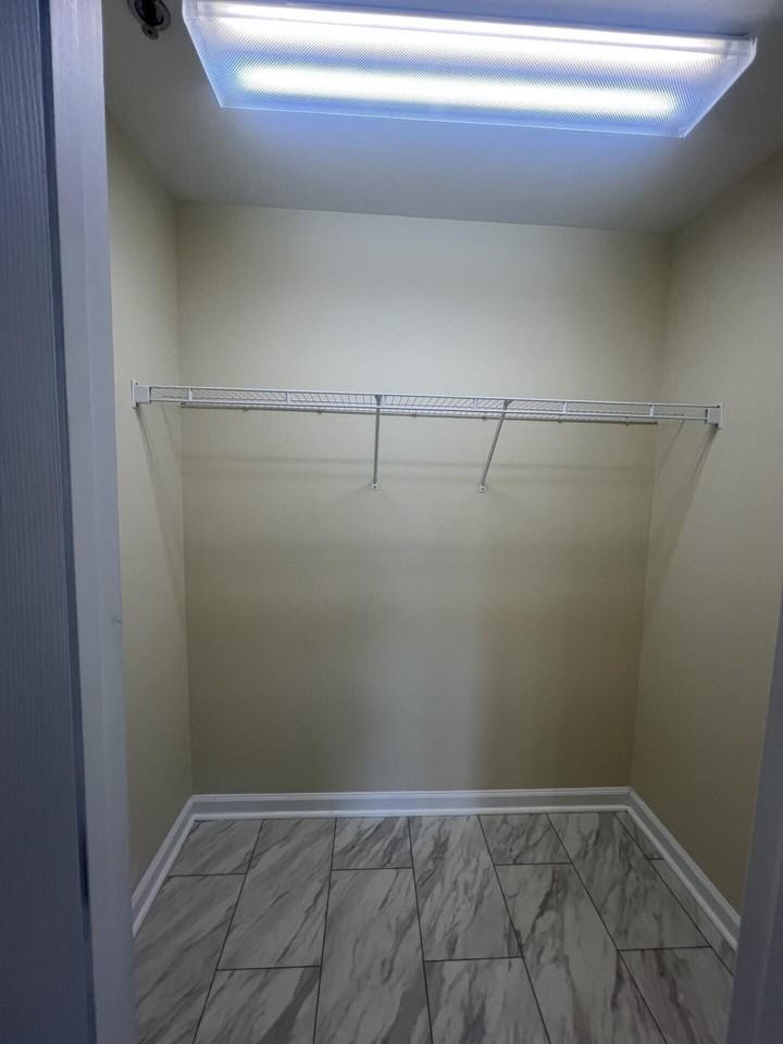 857 Malabu Dr Apt 8100 #8100 - Photo 7 of 35
