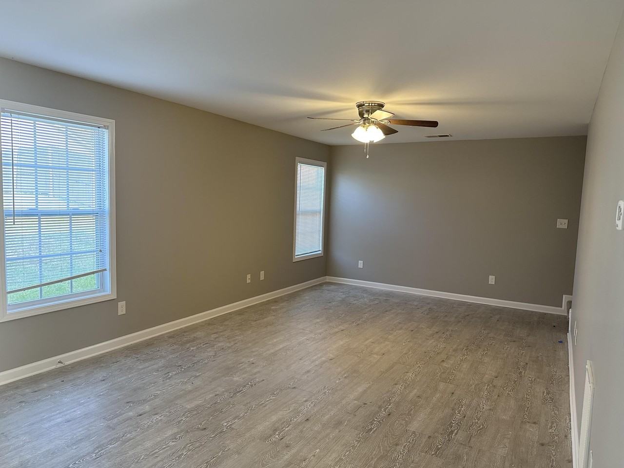 2353 Walcot Way - Photo 6 of 18