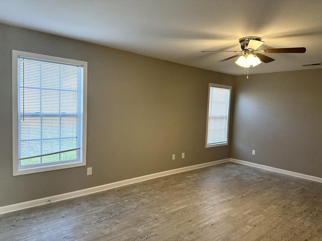 2353 Walcot Way - Photo 7 of 18