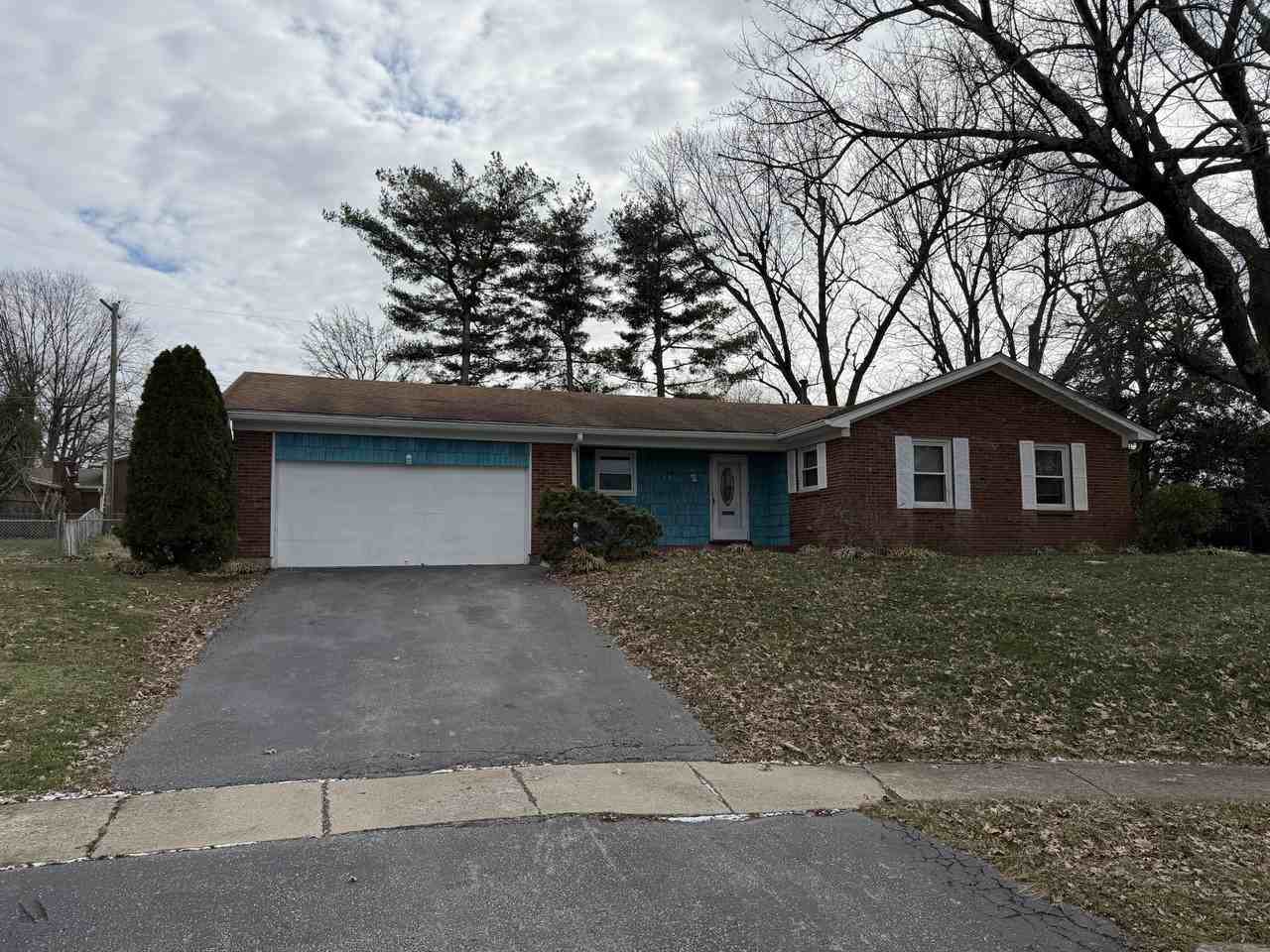 321 Hightower Rd - Photo 2 of 13