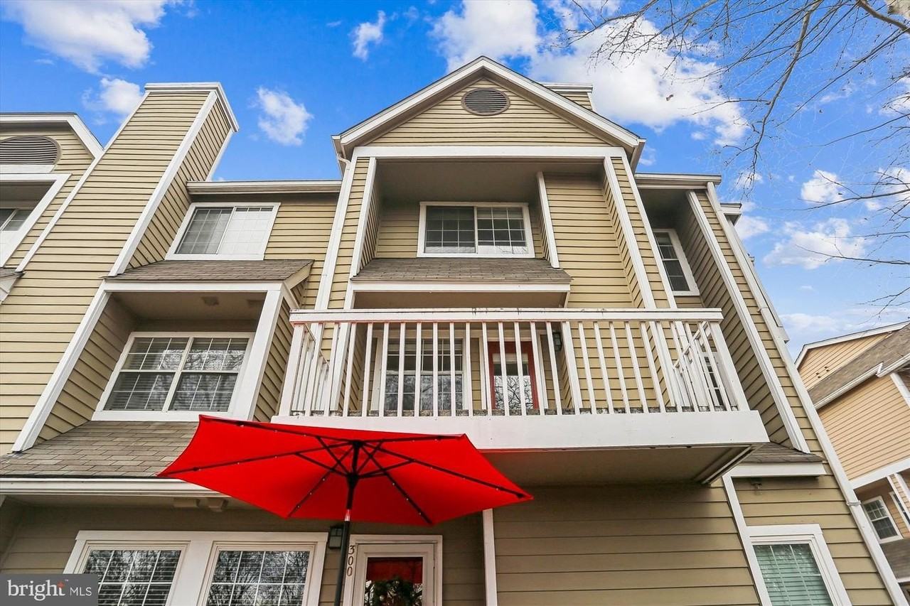 5708 Chapman Mill Dr - Photo 6 of 36