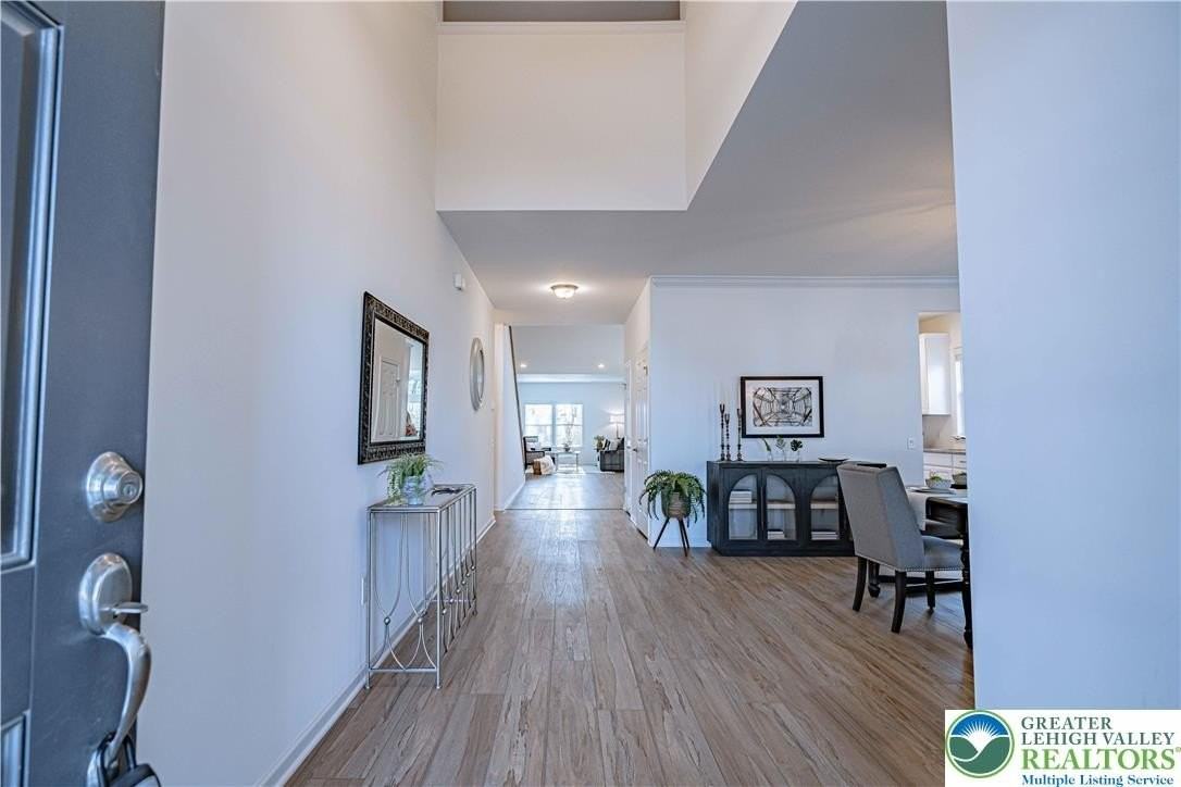 3855 Victors Way - Photo 4 of 49