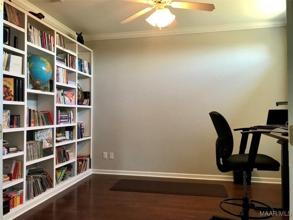 9412 Kettlewell Ct - Photo 7 of 45