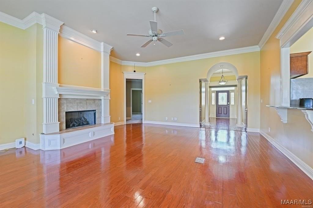 8318 Chadburn Way - Photo 4 of 41