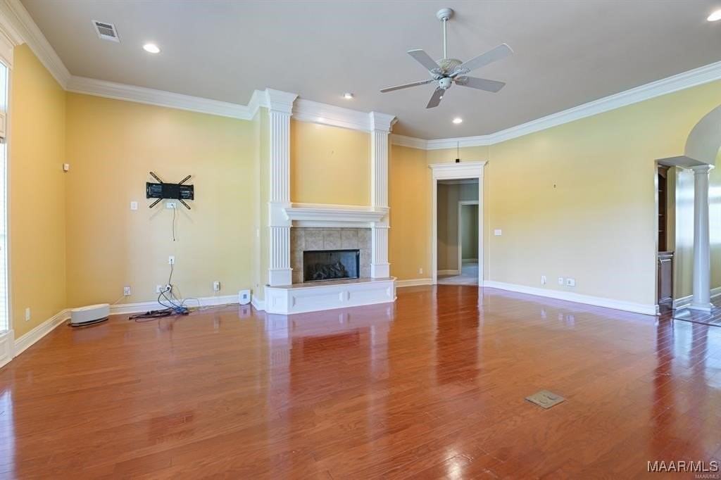 8318 Chadburn Way - Photo 5 of 41